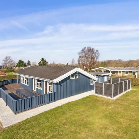 Semesterbostad Annegret - 200m From The Sea By Interhome
